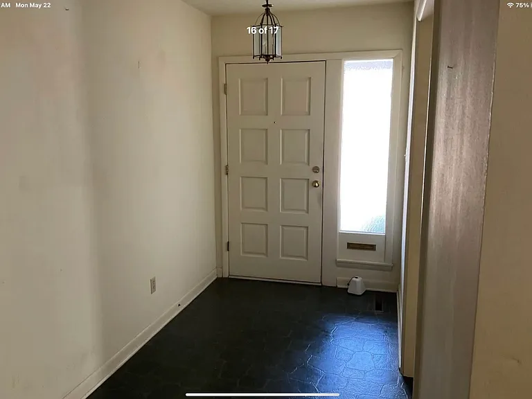 609 S Broadway Ave — Photo 3