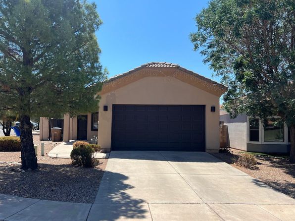 1437 E Camino Chavinda