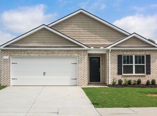 1512 Mountain View Dr, Lebanon, TN 37090