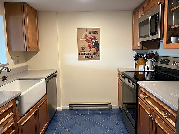 5th image of 150 Spring St APT 14
