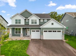 8656 Periwinkle Blvd, Woodbury, MN 55129