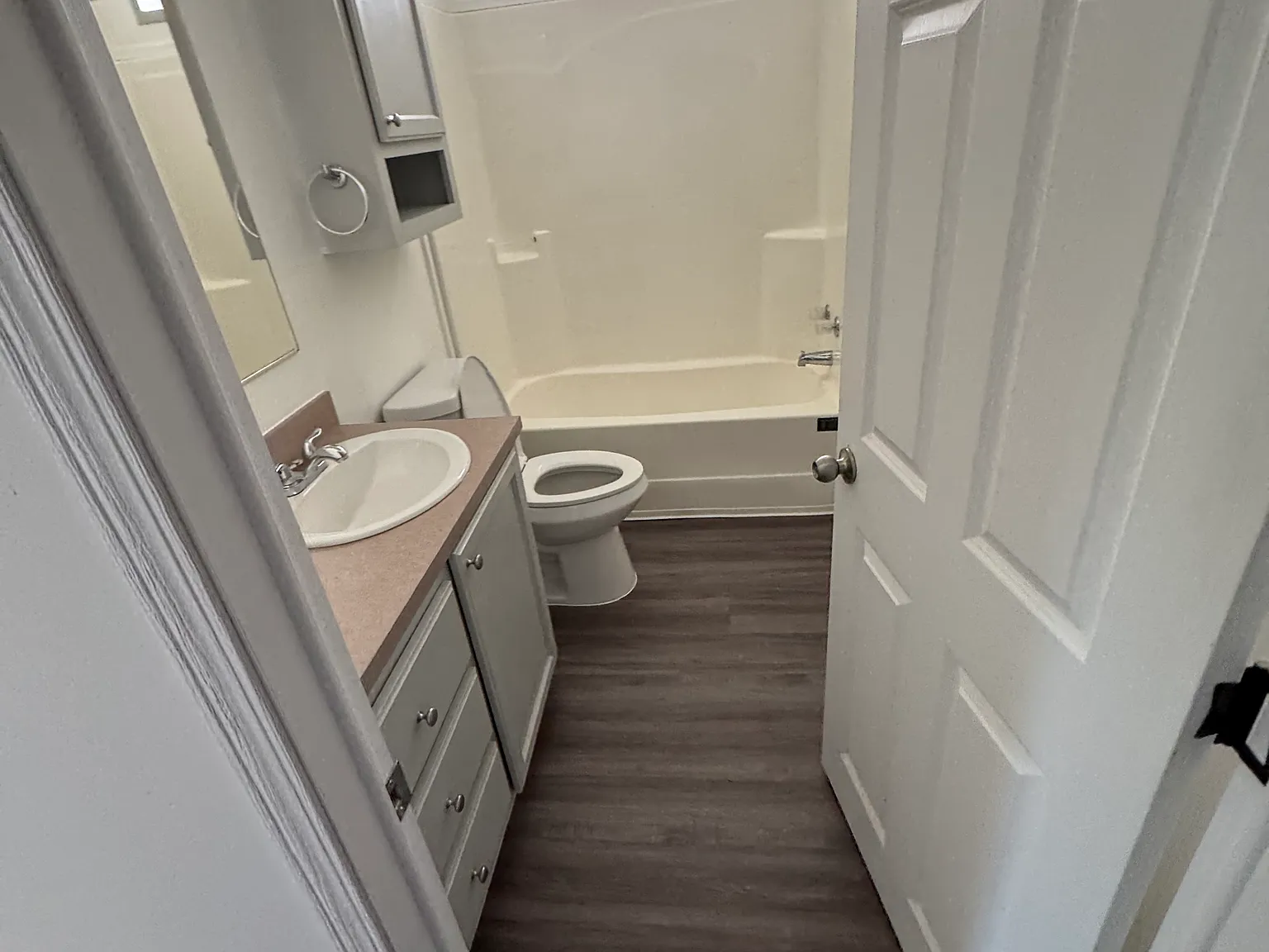 3 bed, 1183 sqft, $1,500 — Photo 4
