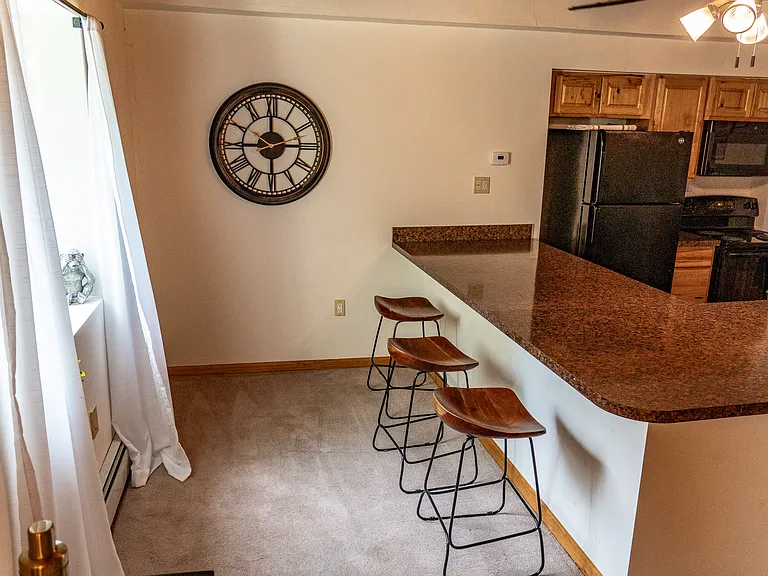 21 Ridge St #2 — Photo 8