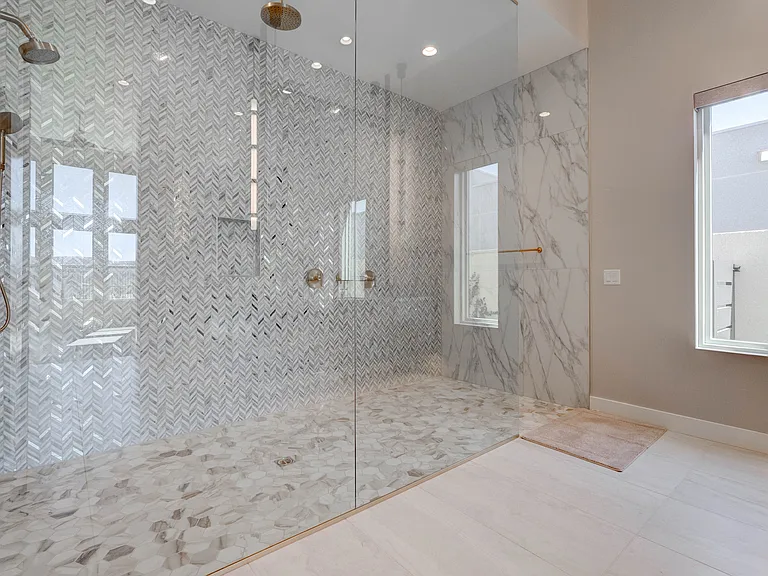 10949 Rossa Peak Ave — Photo 49