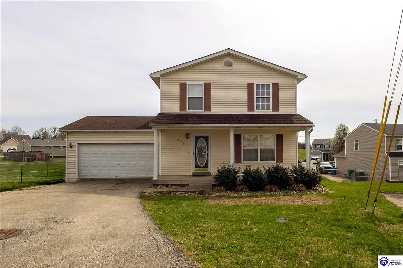 109 Laurel Ct photo 1