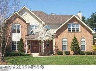 1124 Landerset Dr, Herndon, VA 20170