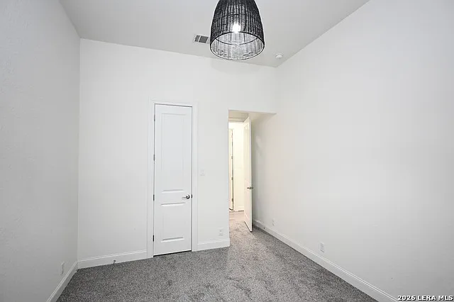 1438 Oaklawn Dr — Photo 21