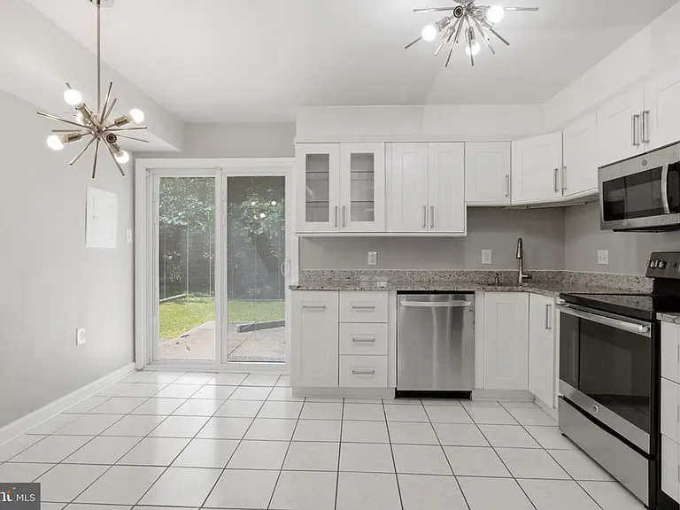 3833 Lansdale Ct #82 — Photo 22
