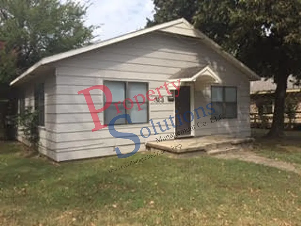 313 N College Ave