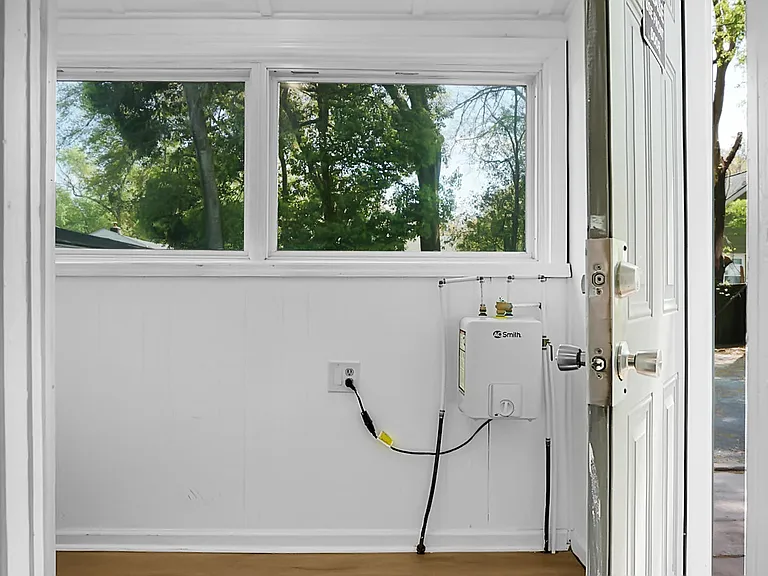 2135 Dorchester Rd — Photo 31