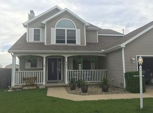 807 Chickory Dr, Champaign, IL 61822