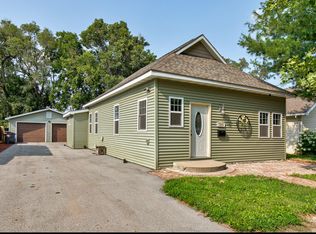 3022 Carr St, Des Moines, IA 50317
