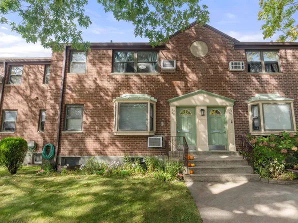 57-59 246th Cres, Little Neck, NY 11362