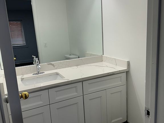 5th image of 319 Palisade Ave APT 104