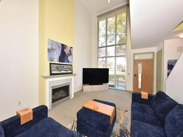 1923 North Pierce STREET, Milwaukee, WI 53212