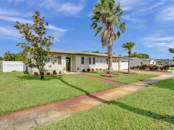 2111 NW 118th Ave, Pembroke Pines, FL 33026