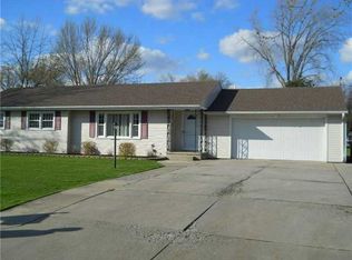 6 Deville Dr, Defiance, OH 43512