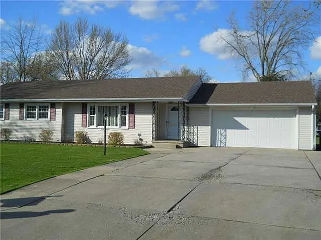 6 Deville Dr photo 1