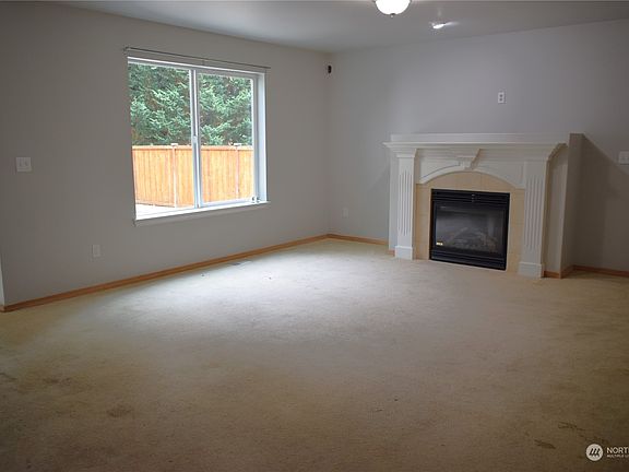 3rd image of 18125 17th Avenue Ct E
