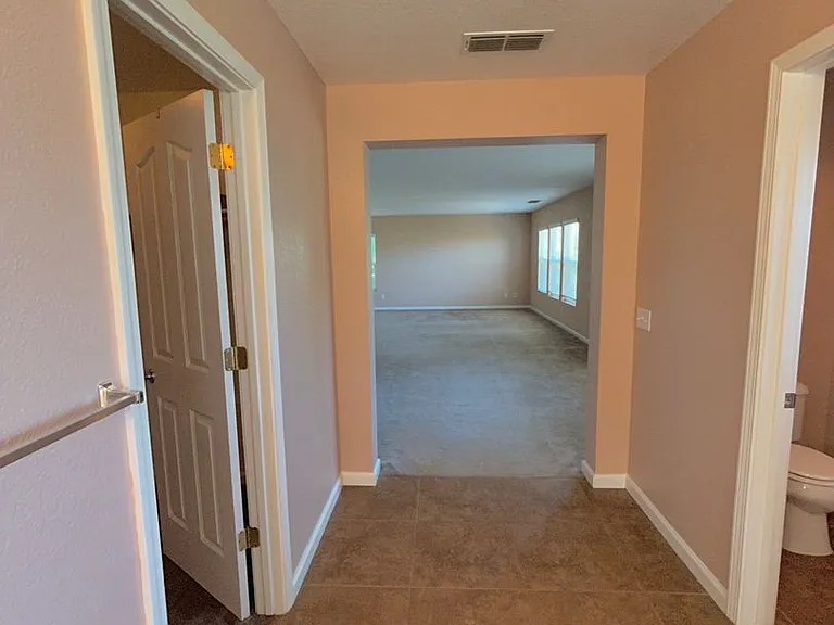 6001 Jefjen Way — Photo 19