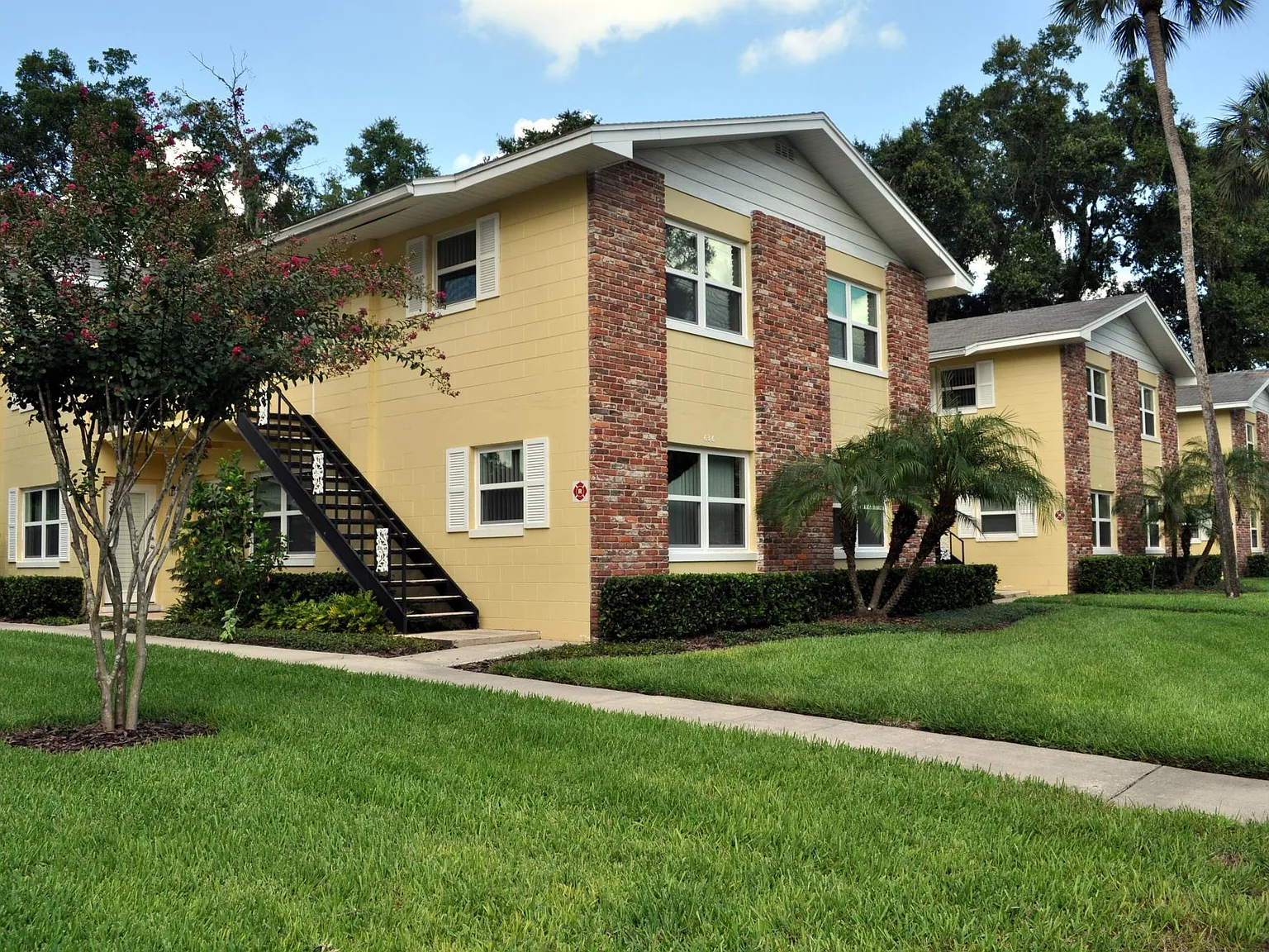 2 bed, 840 sqft, $1,540 — Photo 3