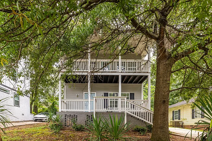4 bed, 2.0 bath, 1386 sqft, $1,800 — Photo 2