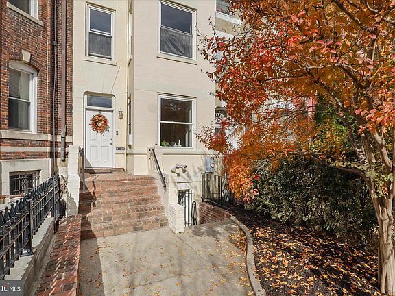 4th image of 1327 Harvard St NW