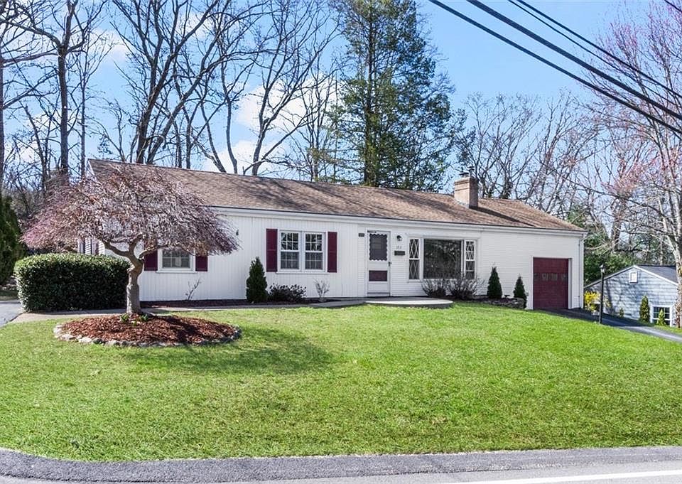 1st image of 153 Diamond Hill Rd