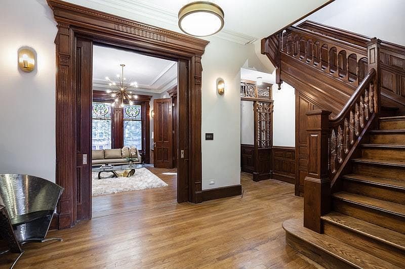 1st image of 5 Arlington Pl APT 1