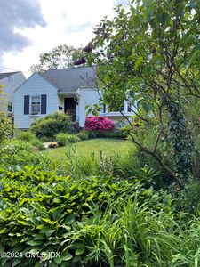 20 Center Dr, Old Greenwich, CT, 06870