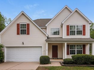 762 Sycamore Springs Dr, Fuquay Varina, NC 27526