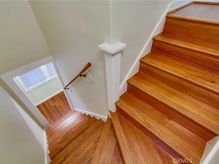 1918 La France Ave — Photo 29