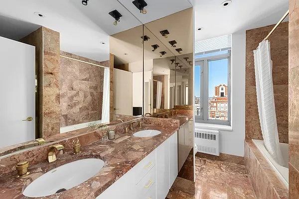188 East 64th Street 3902/3903 in Lenox Hill, Manhattan