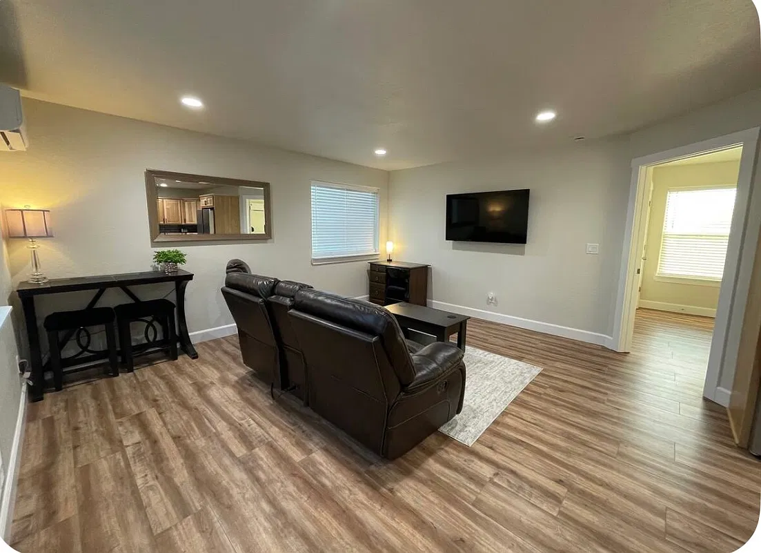 Cheri Ct, Kimberly — Photo 2