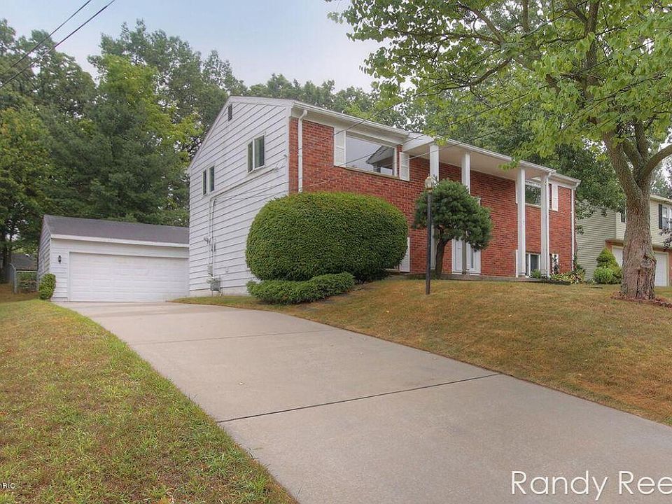 1st image of 8336 Atlanta Dr NE