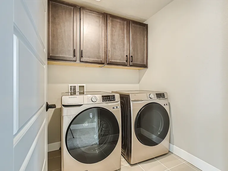 6367 N Emporia Ct — Photo 20