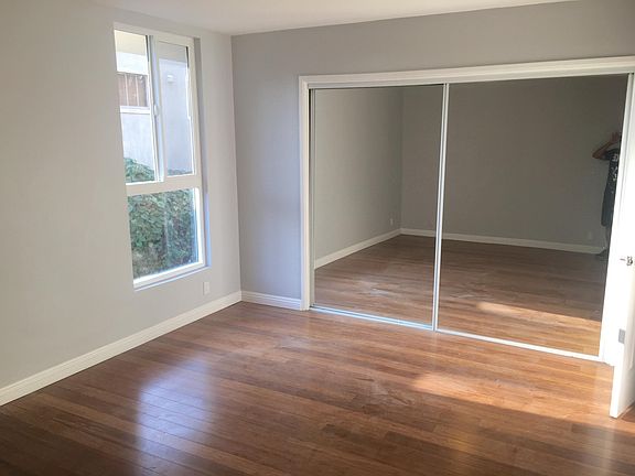 3rd image of 937 Havenhurst Dr #4