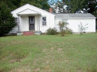 102 Bin Site Rd, Saint Matthews, SC 29135