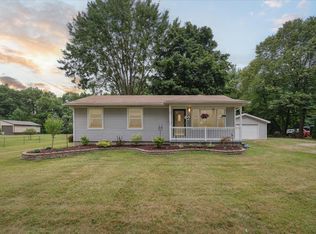 33650 Willow Rd, New Boston, MI 48164