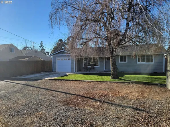 4765 Swegle Rd NE, Salem, OR 97301