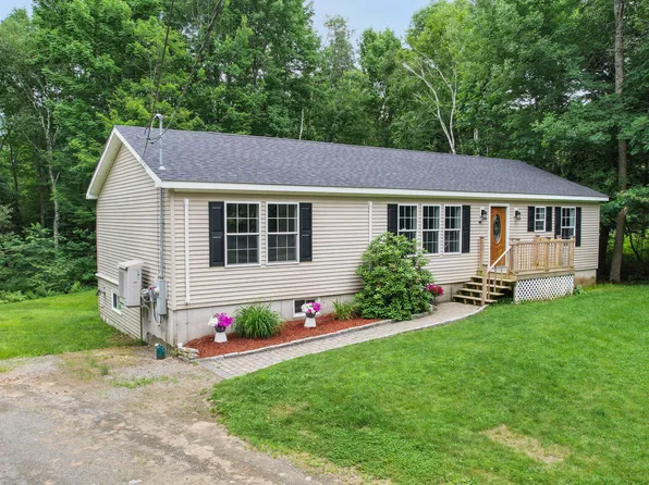 323 Merrill Road, Levant, ME 04456