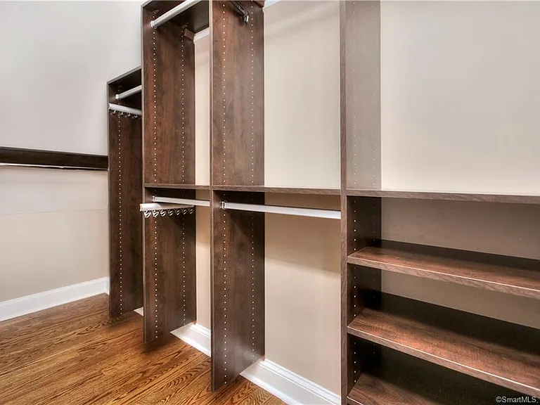 450 Center St #15 — Photo 18
