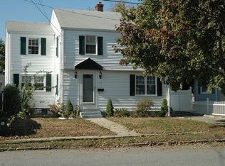 27 Crothers Ave, Cranston, RI 02910