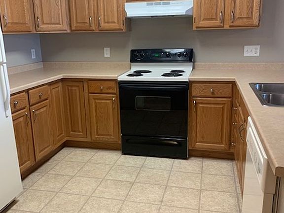 3rd image of 420 5th Ave S APT 311