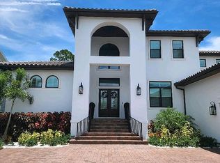 1341 Monterey Blvd NE, Saint Petersburg, FL 33704