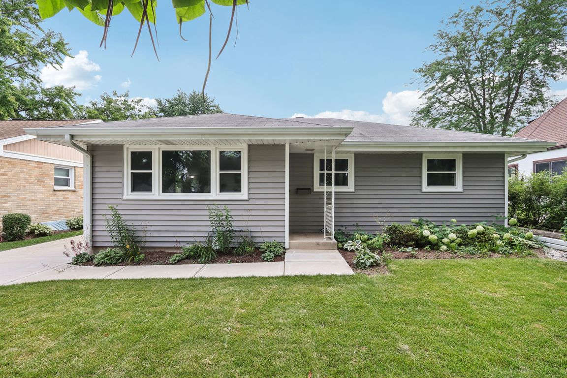 N Shaddle Ave-S2707-001.jpg
