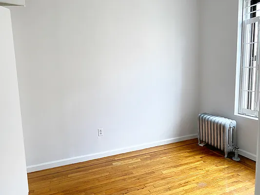 Rented by Waverly Realty Associates | media 8