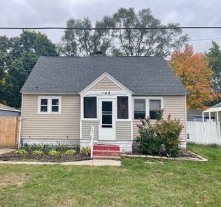 169 W Hile Rd, Norton Shores, MI, 49441