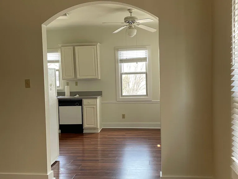 1305 Isabella St #4 — Photo 9