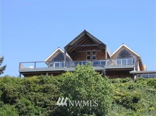 1054 SW Camano Dr, Camano Island, WA